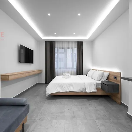 Pantheon, Nilie Hospitality Mgmt Salonic