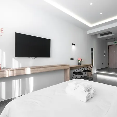 Pantheon, Nilie Hospitality Mgmt * Salonic