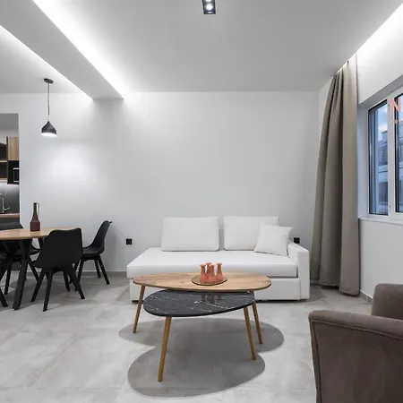 Pantheon, Nilie Hospitality Mgmt * Salonic